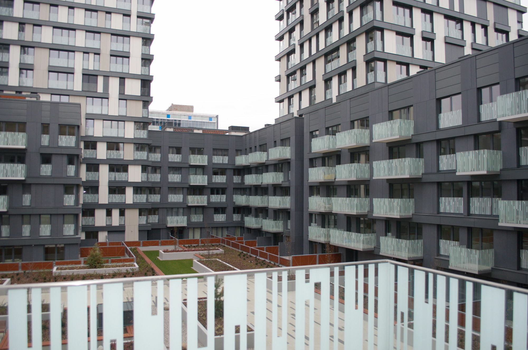Enjoy In Garden Apartment Prague Exterior photo
